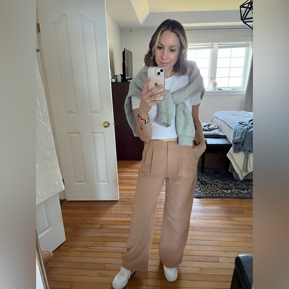 Meet your Posher, Jacinthe - Picture 2 of 2